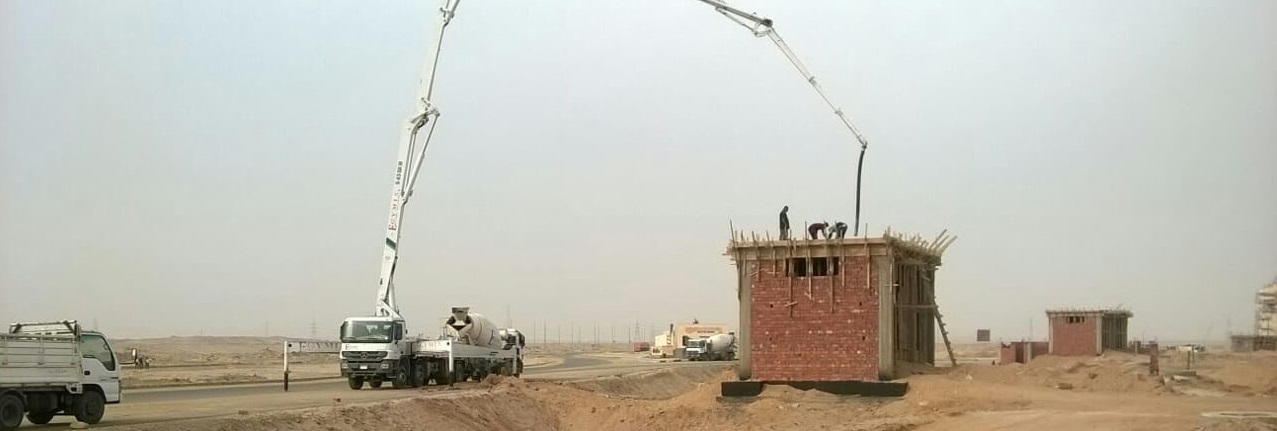 وزير الإسكان يستعرض موقف تنفيذ المرافق وتسليم الأراضى للحاجزين بمشروع "بيت الوطن" وأراضى القرعة الأكثر تميزا بالقاهرة الجديدة
